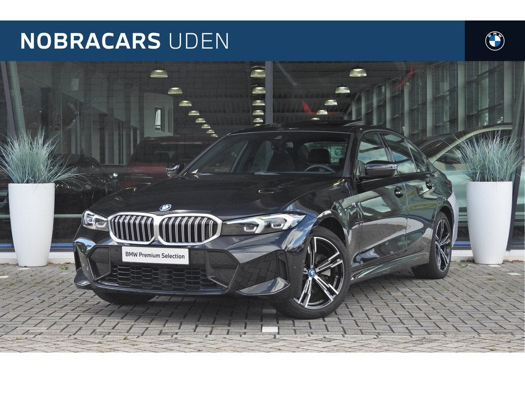 BMW 3 Serie 320e M Sport Automaat / Sportstoelen / Schuif-ka, Auto's, BMW, 1998 cc, Achterwielaandrijving, Gebruikt, 4 cilinders