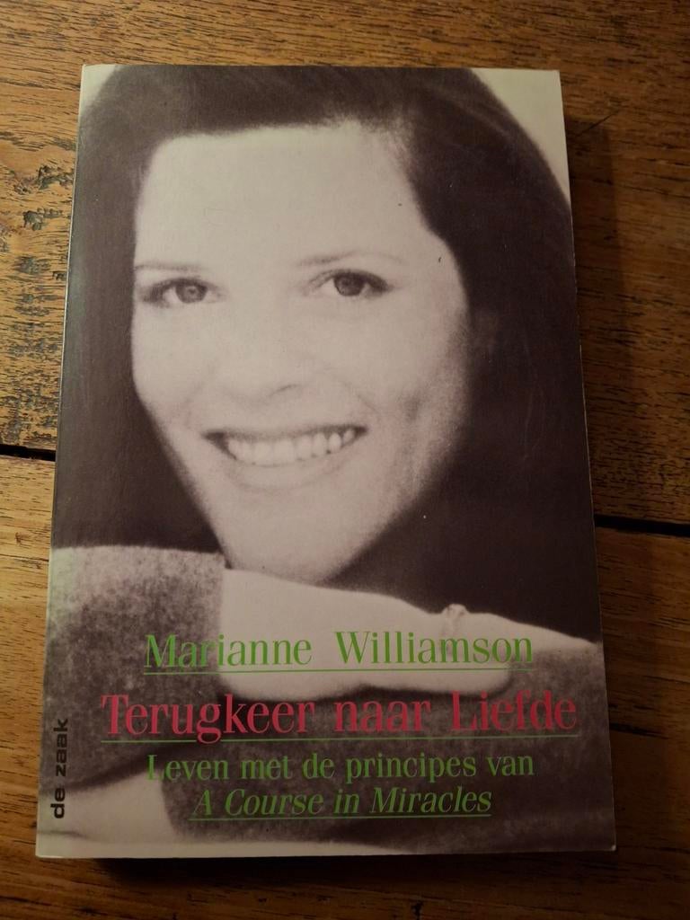 Marianne Williamson - Terugkeer naar liefde, Ophalen of Verzenden, Gelezen, Marianne Williamson