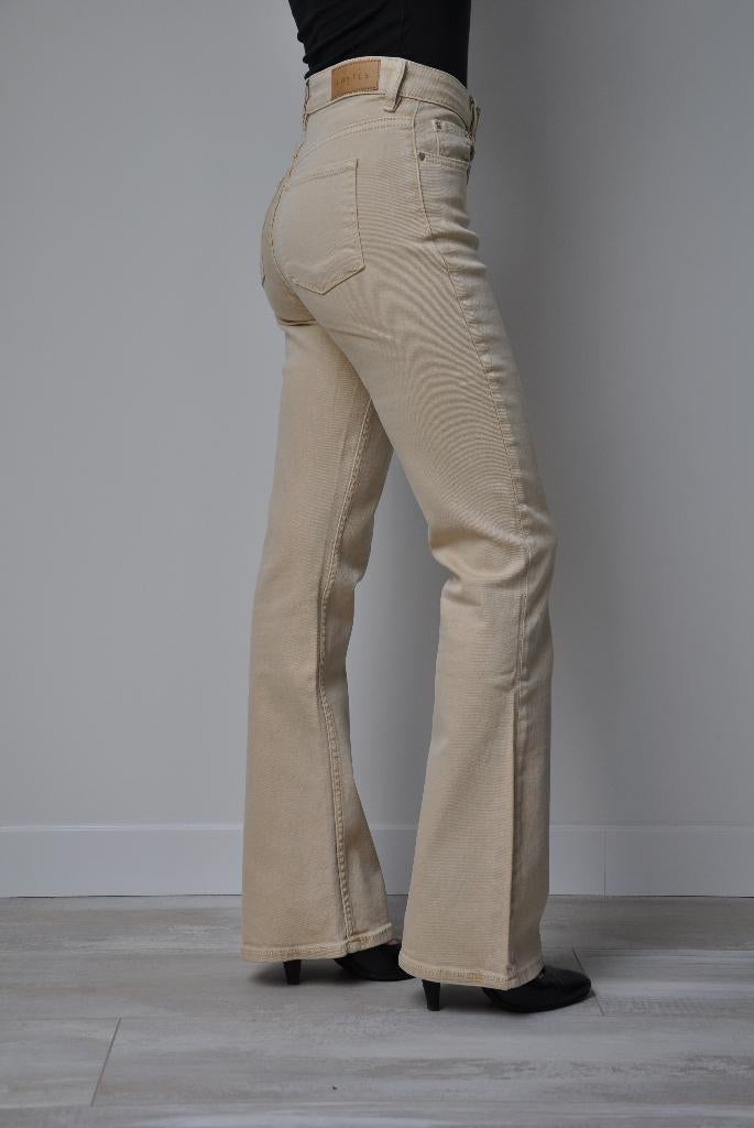 costes jill high rise flare jeans 25, xs, Jeans xs, 25,nieuw, Overige kleuren, Nieuw, Ophalen of Verzenden, W27 (confectie 34) of kleiner