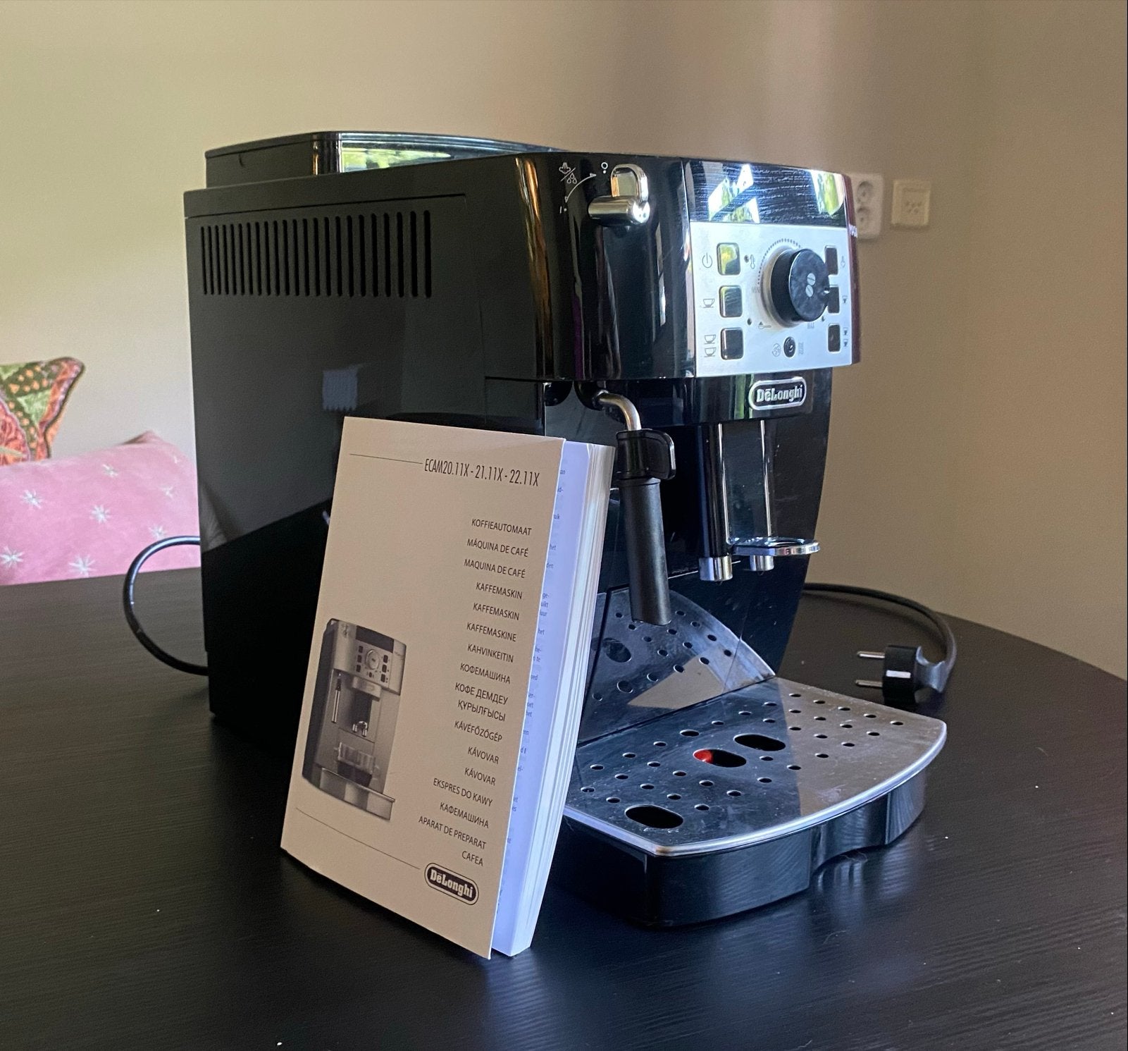 De'Longhi Magnifica S ECAM 21.11X Koffiemachine, Ophalen, Gebruikt, 10 kopjes of meer, Koffiemachine