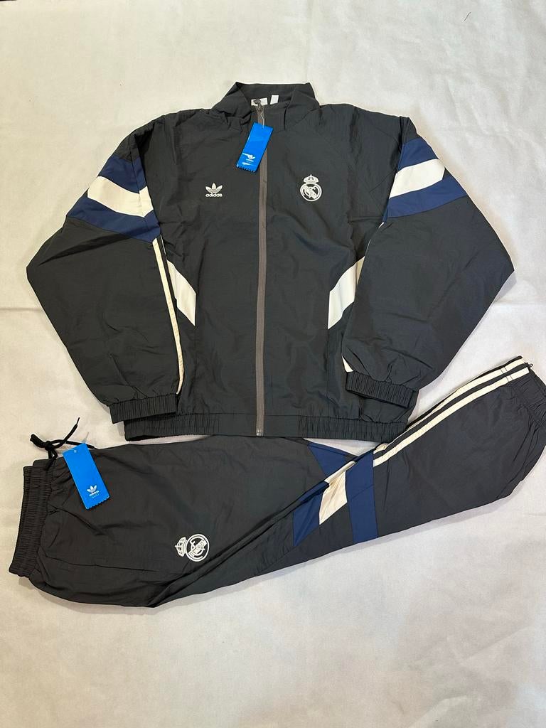 Adidas Real Madrid Trainingspak - nieuw, Maat 52/54 (L), Zwart, Nieuw, Ophalen of Verzenden