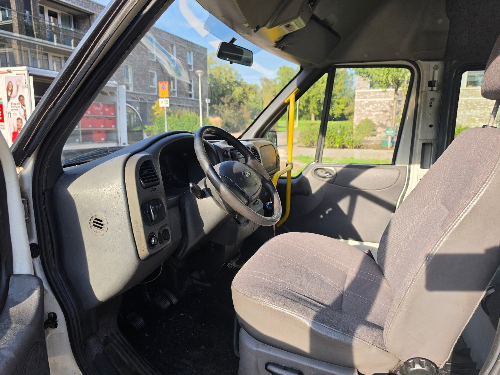 Foto 11 van Ford Transit CAMPER 2.0 Tddi 330L 74KW 2005 extra Lang/Hoog.