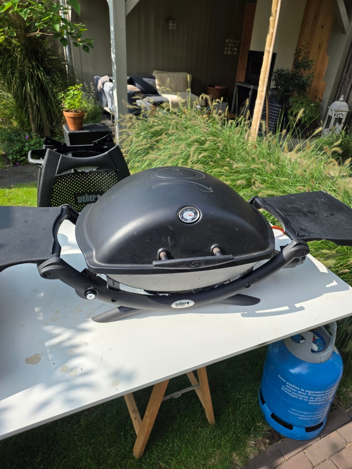 Weber Q2200 gasbarbecue met onderstel en gasflessen, Tuin en Terras, Ophalen, Zo goed als nieuw, Weber