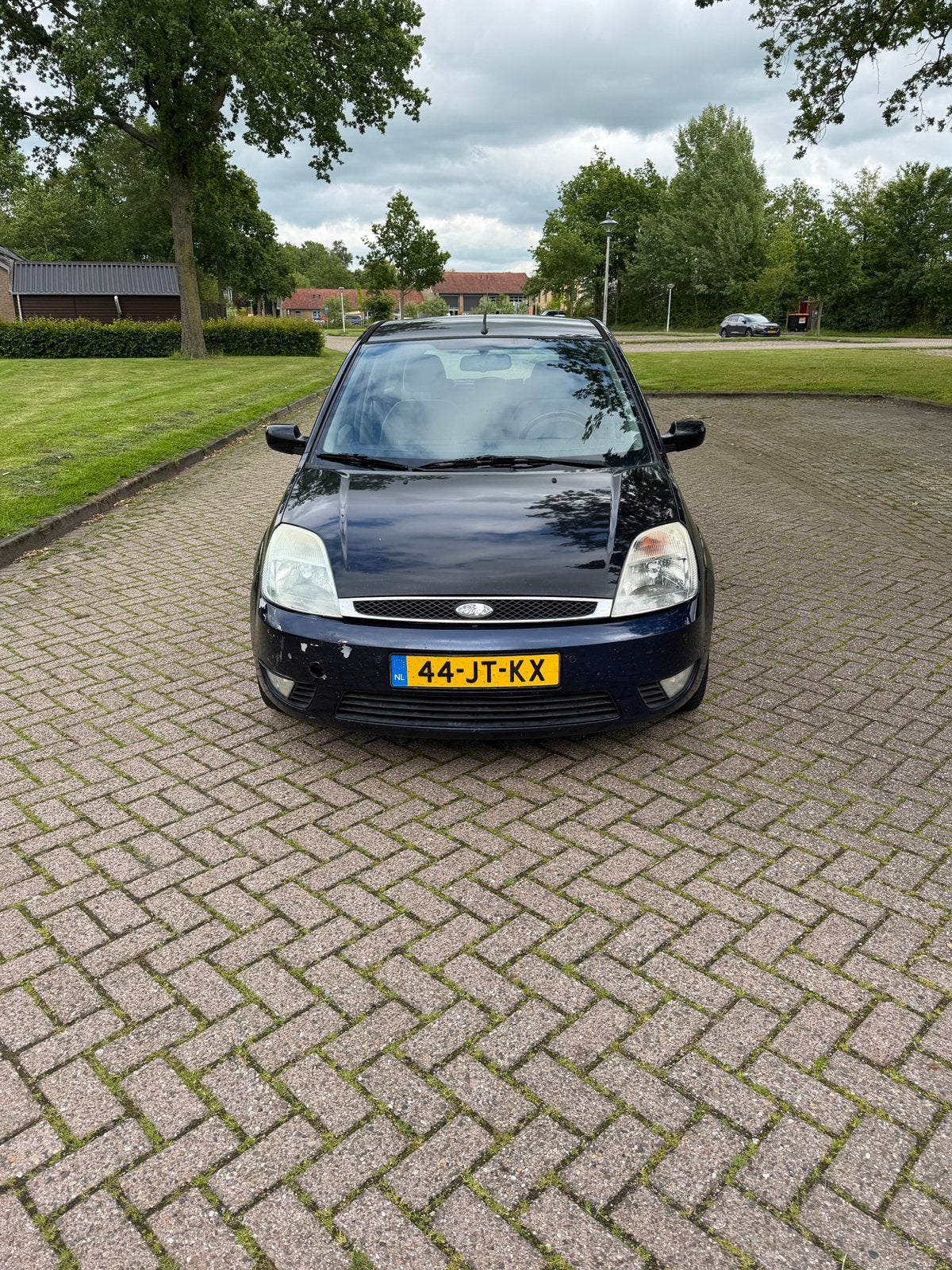 Ford Fiësta 1.6 16V 5DR 2002 Zwart, Voorwielaandrijving, 1596 cc, Stof, 4 cilinders