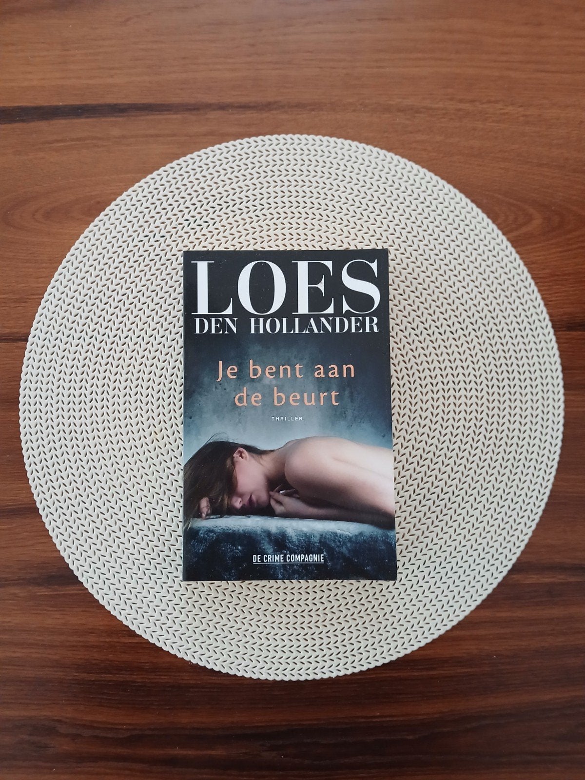 Loes den Hollander - Je bent aan de beurt (Thriller), Ophalen of Verzenden, Nieuw, Loes den Hollander, Nederland