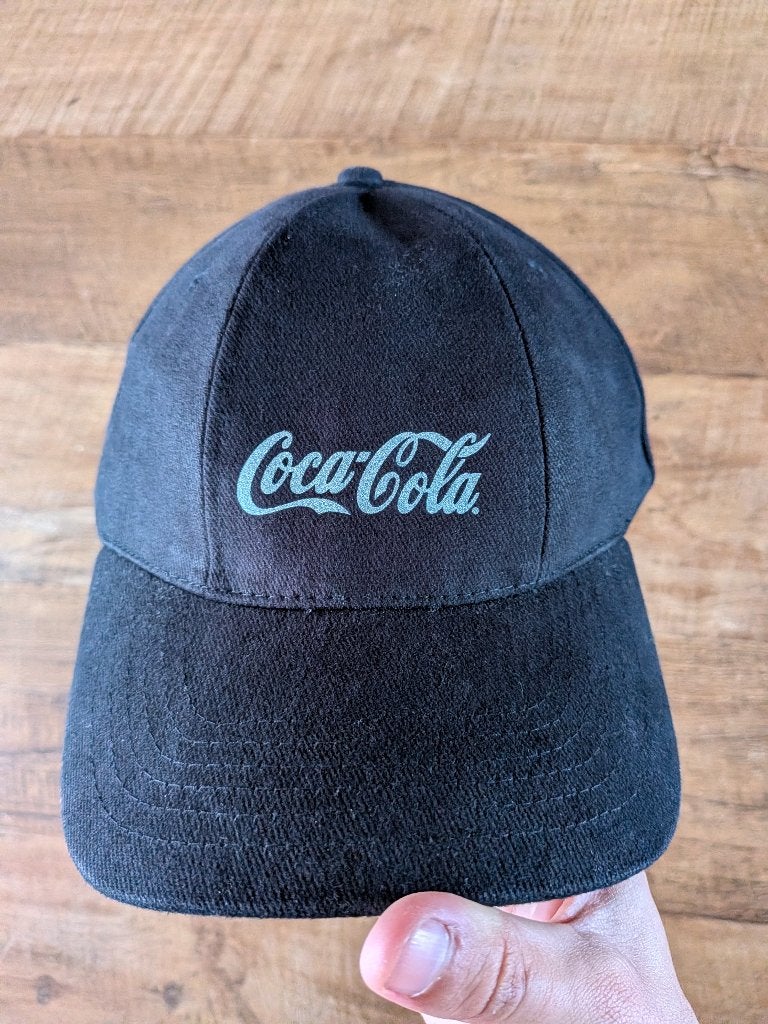 Vintage Zwarte Coca-Cola Pet – Verstelbare sluiting, Coca-Cola, One size fits all, Ophalen of Verzenden, Pet