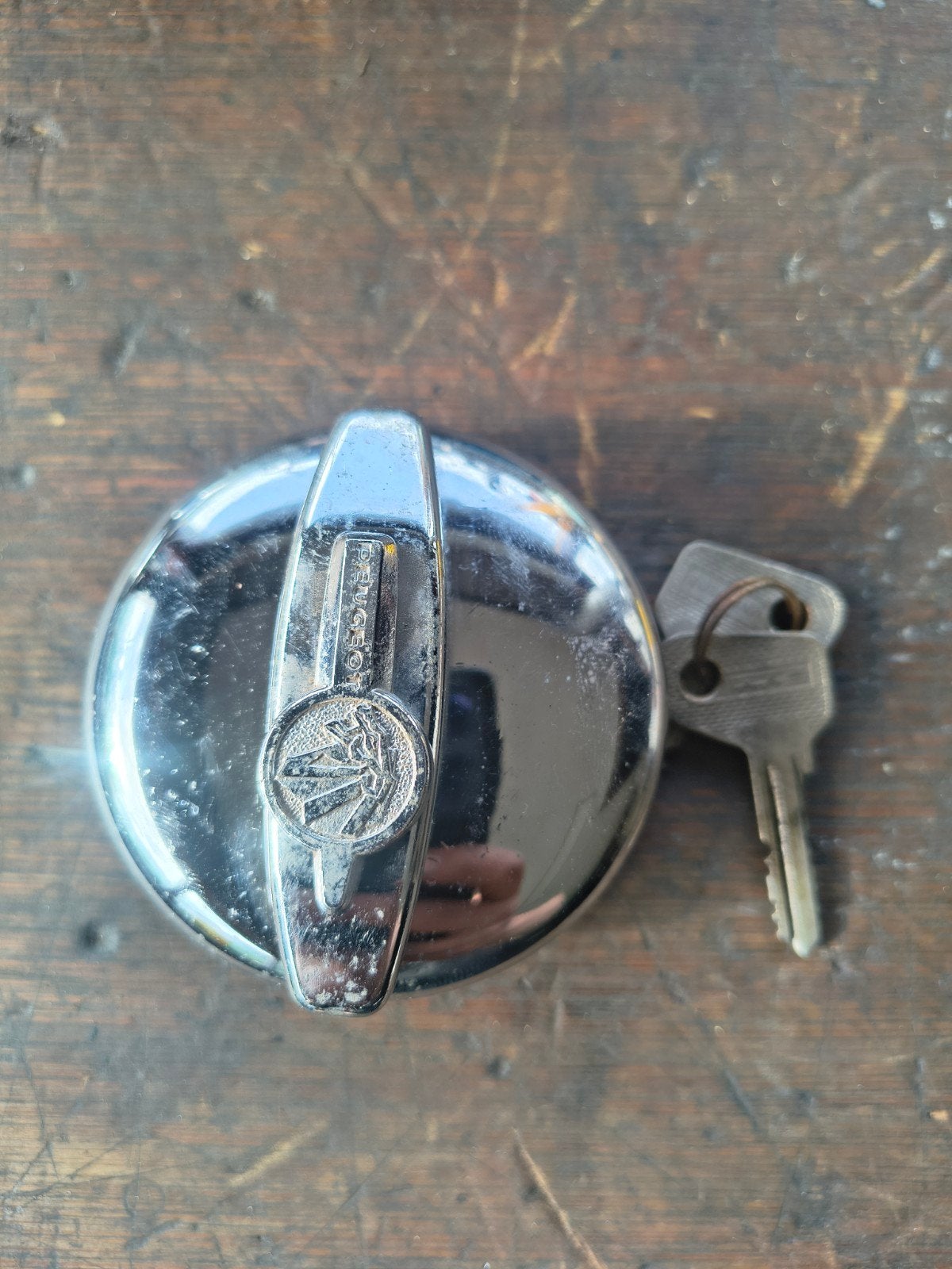 Peugeot 403 404 tankdop met 2 sleutels, Ophalen of Verzenden, Peugeot
