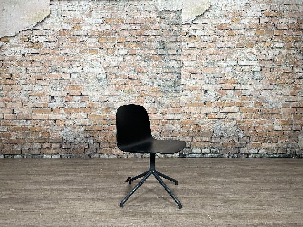 Muuto Visu Swivel – Zwart | Mika Tolvanen, Ophalen, Zwart, Design, Eén