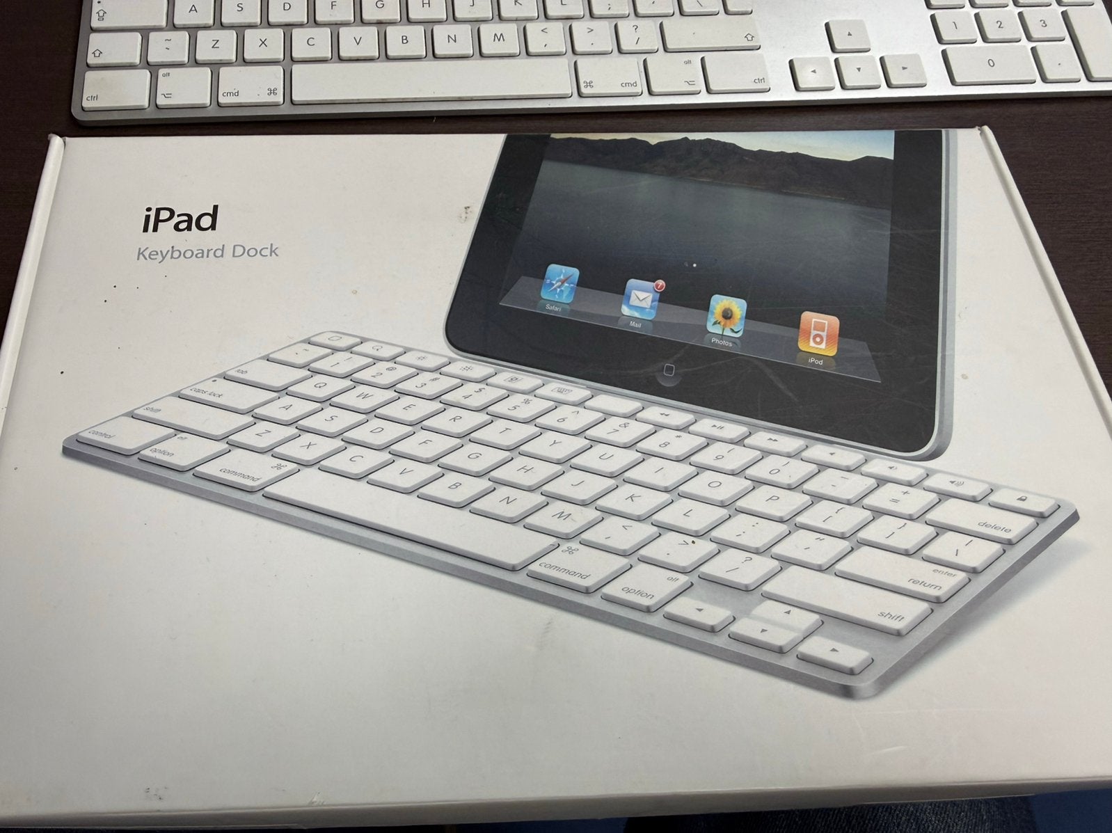 Ipad Keyboard dock, Ophalen of Verzenden, Zo goed als nieuw, 2 tot 3 Ghz