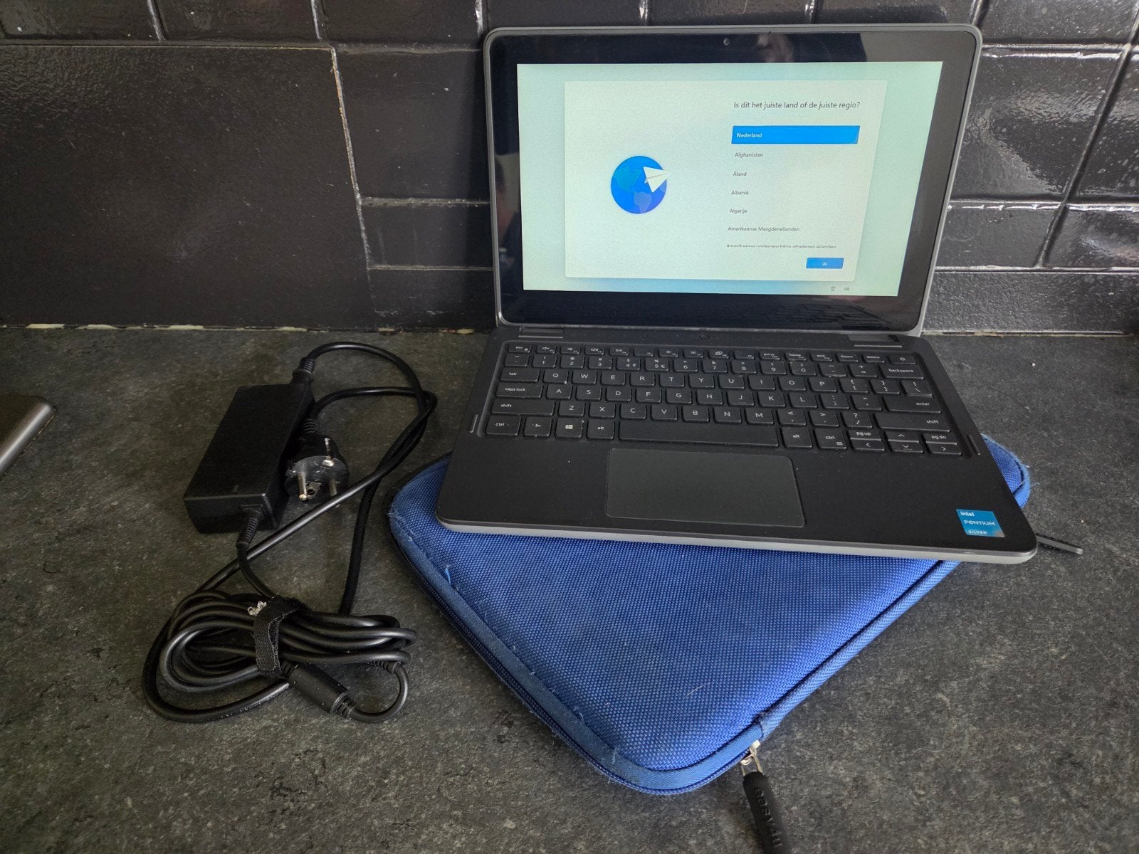 Dell Latitude 3120 Studenten Laptop - Zeer Goede Staat, Computers en Software, Windows Laptops, Ophalen of Verzenden, Zo goed als nieuw