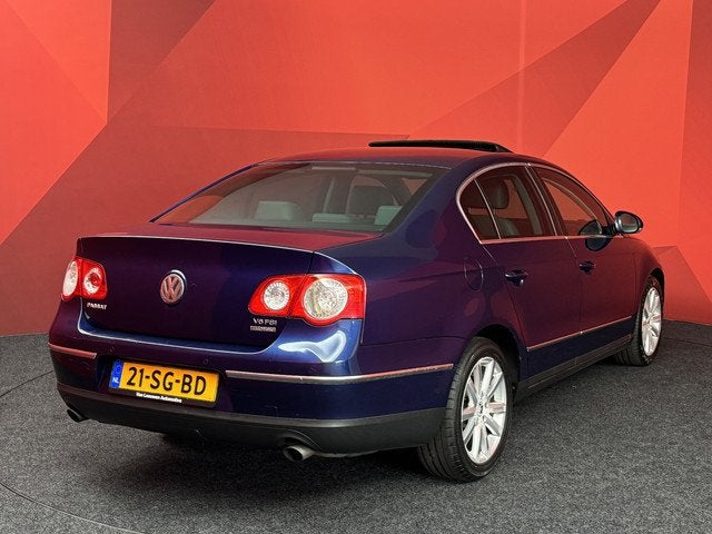 Volkswagen Passat 3.2 V6 Highline 4M, Auto's, Automaat, Gebruikt, Zwart, 252 pk