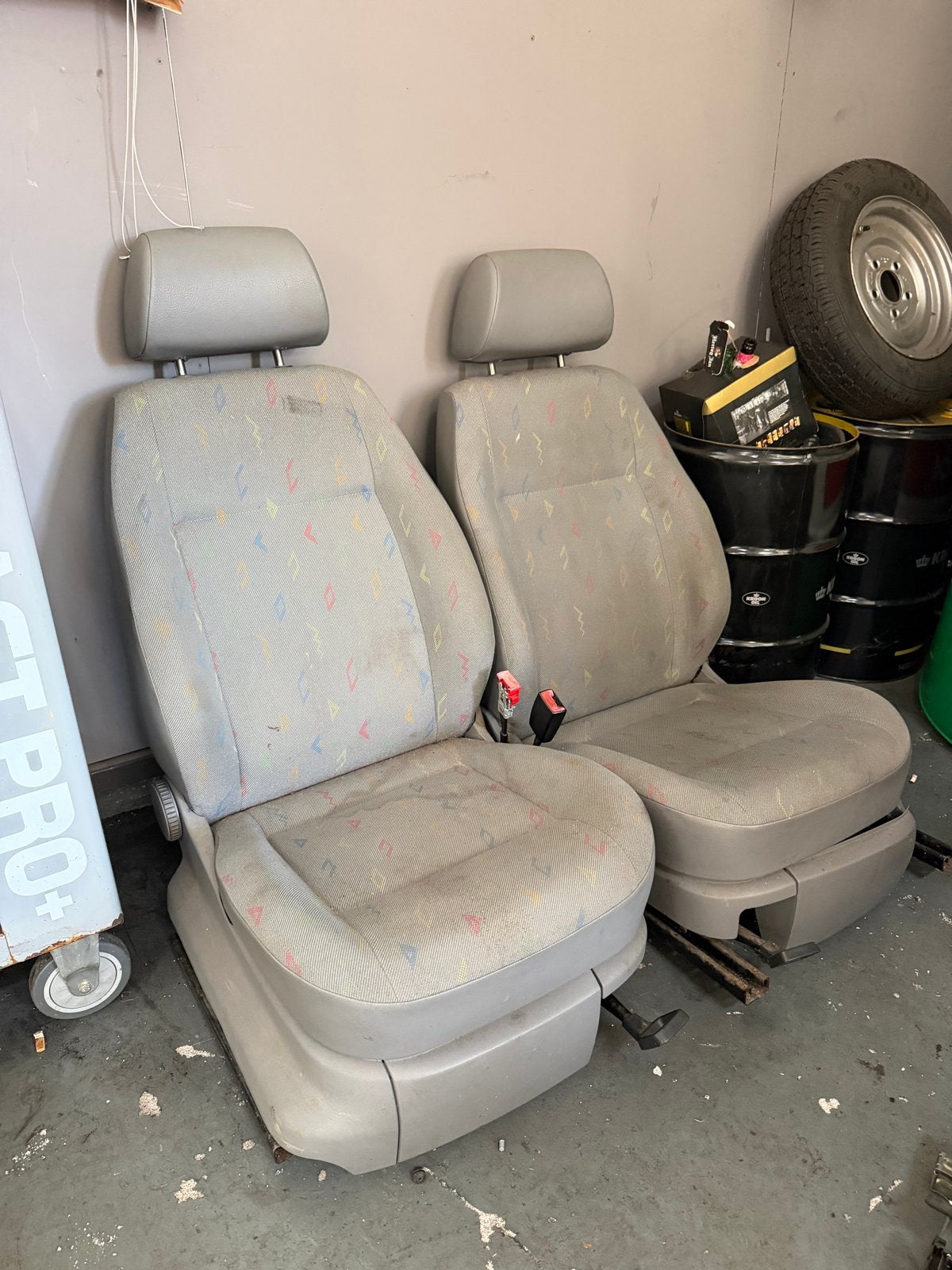 Vw caddy voorstoelen - Bestuurders- en passagiersstoel, Auto-onderdelen, Ophalen of Verzenden, Gebruikt, Volkswagen