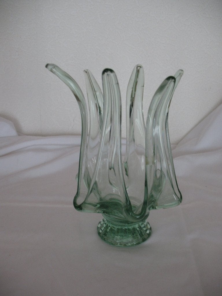 Vintage Gerecycled Glazen Vaas of Kandelaar Groentint, Glas, Vaas, Ophalen of Verzenden, Groen