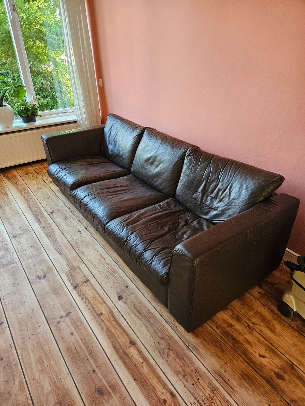 GRATIS!!! Comfortabele bruine leren driezitsbank, Ophalen, Gebruikt, Driepersoons, Rechte bank