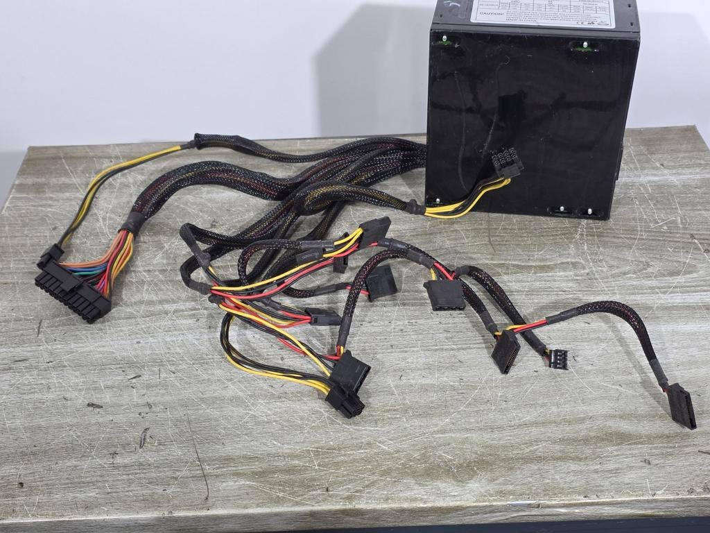 Yours 500w max voeding psu power supply p4-500w, Ophalen of Verzenden, Gebruikt