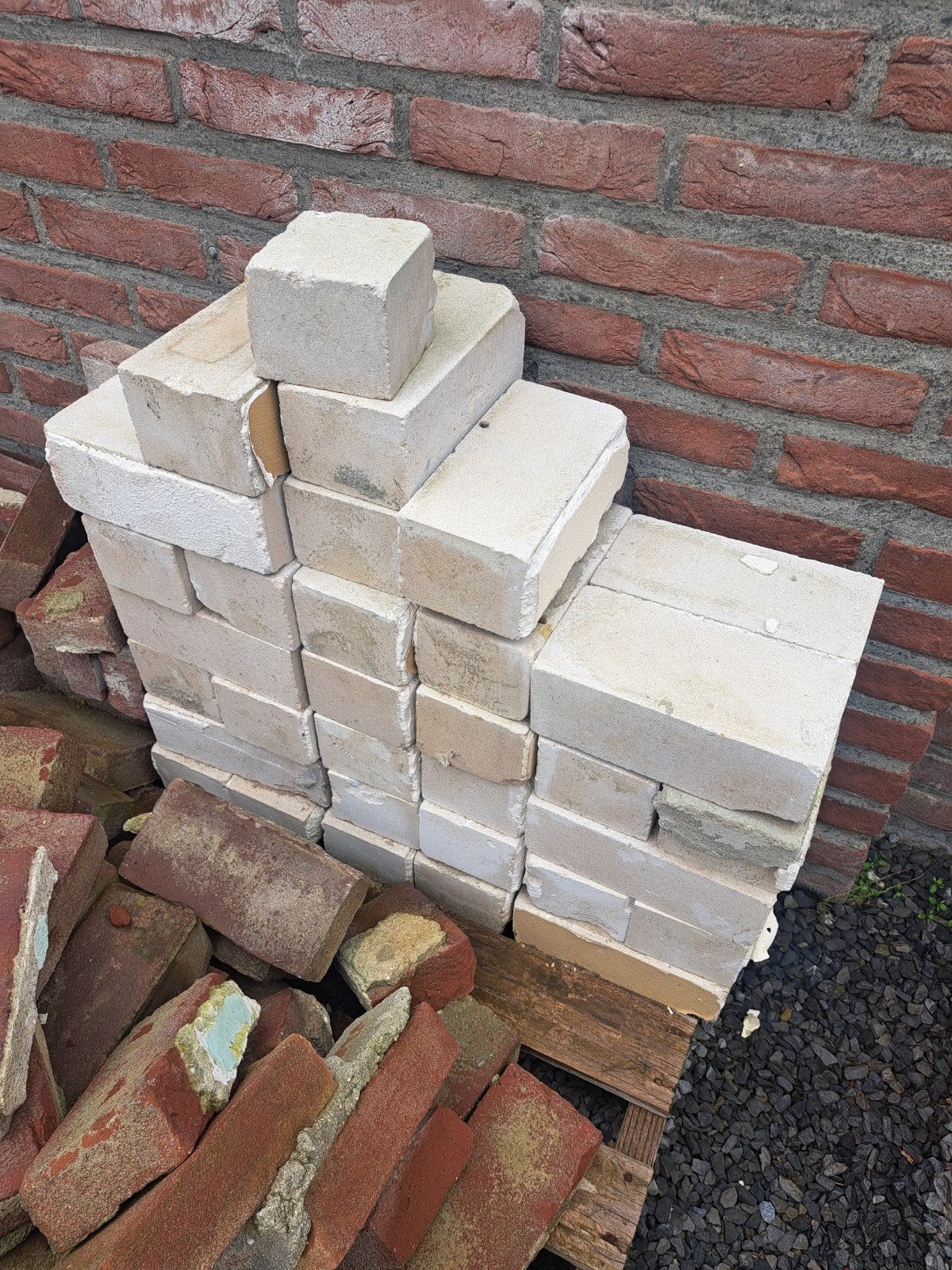 40 kalkzandstenen, Doe-het-zelf en Verbouw, Ophalen, Gebruikt, Kalkzandstenen