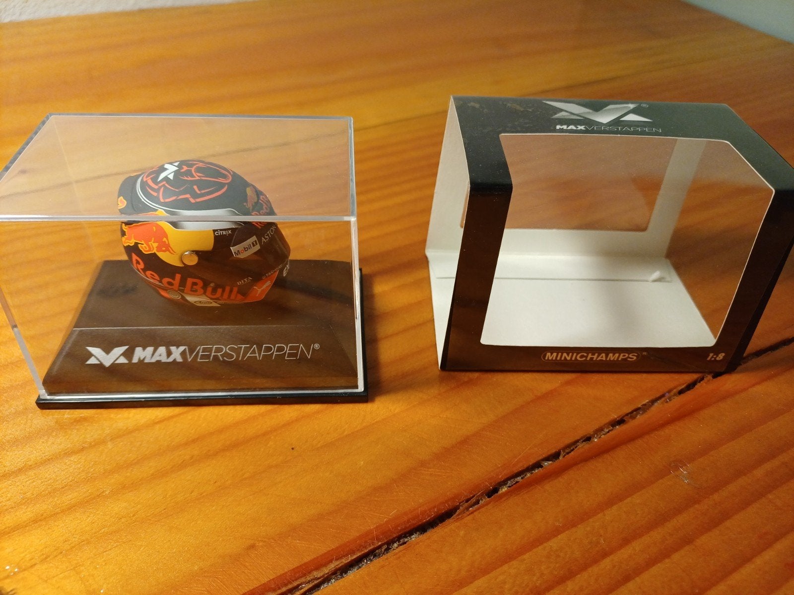 Max Verstappen Schaalmodel Helm 2018 - Editie 33 (1:8), Overige merken, Auto, Groter dan 1:32, Ophalen of Verzenden