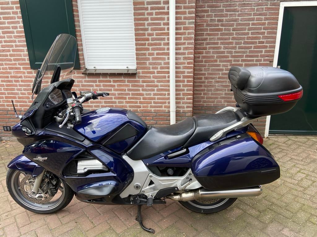Honda ST 1300 Pan European, Cardan-aandrijving, 4 cilinders, Motorrijbewijs A, Gebruikt