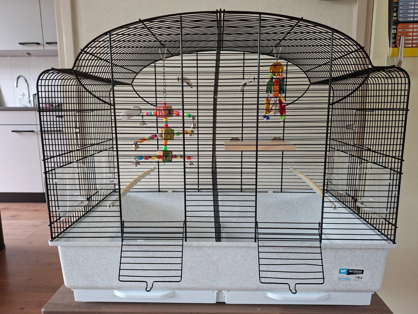 Vogelkooi Ferplast Canto met schuifrek incl diverse spullen, Ophalen, Zo goed als nieuw, Metaal, Vogelkooi