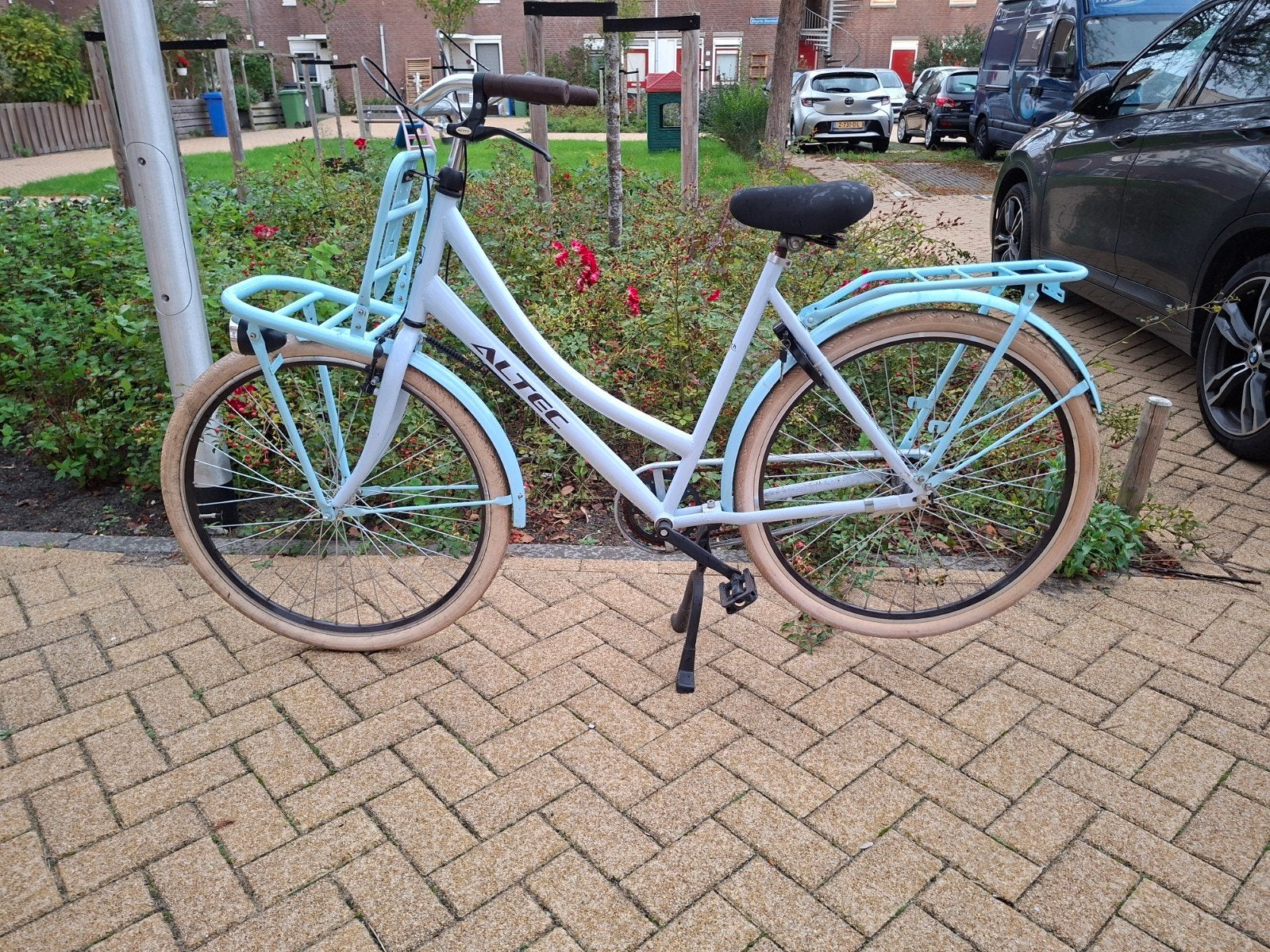 Nette damesfiets  57cm 3 versnellingen transportrek, Fietsen en Brommers, Terugtraprem, Versnellingen, 56 cm of meer, Zo goed als nieuw