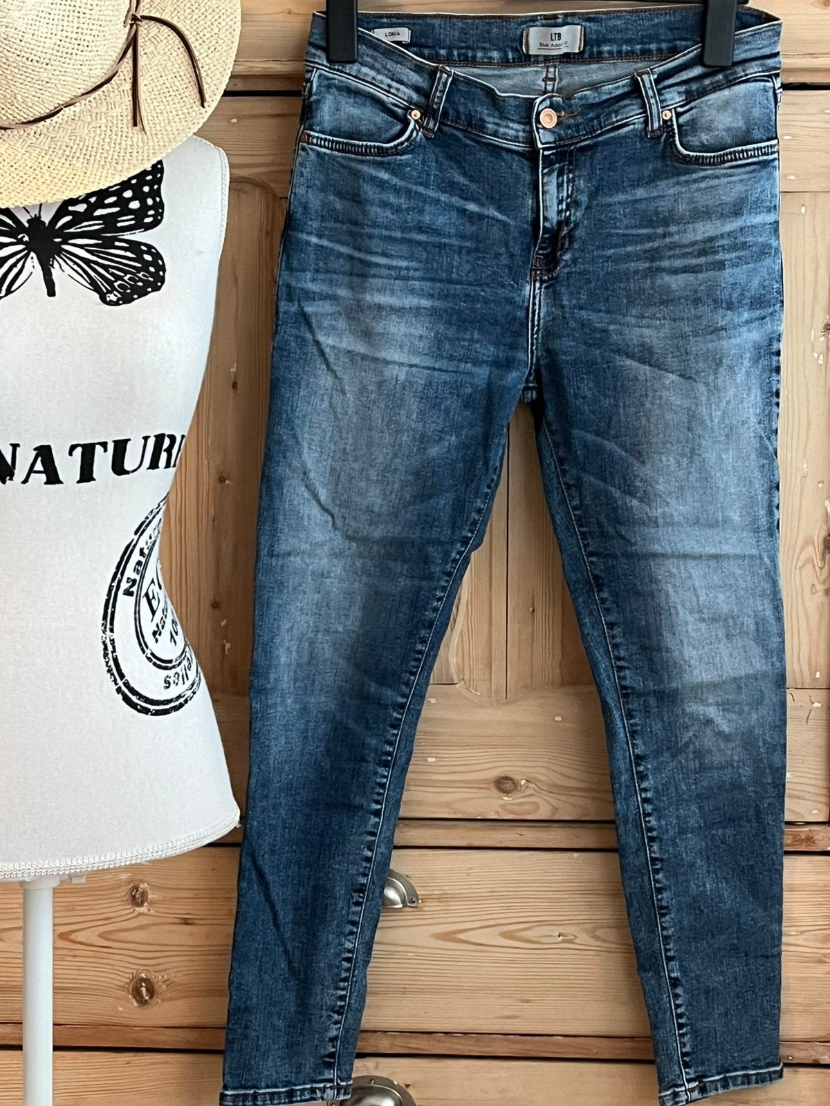 Nieuw  blauwe LTB mid rise Skinny mt 29 Lonia, Verzenden, Nieuw, Blauw, W28 - W29 (confectie 36)