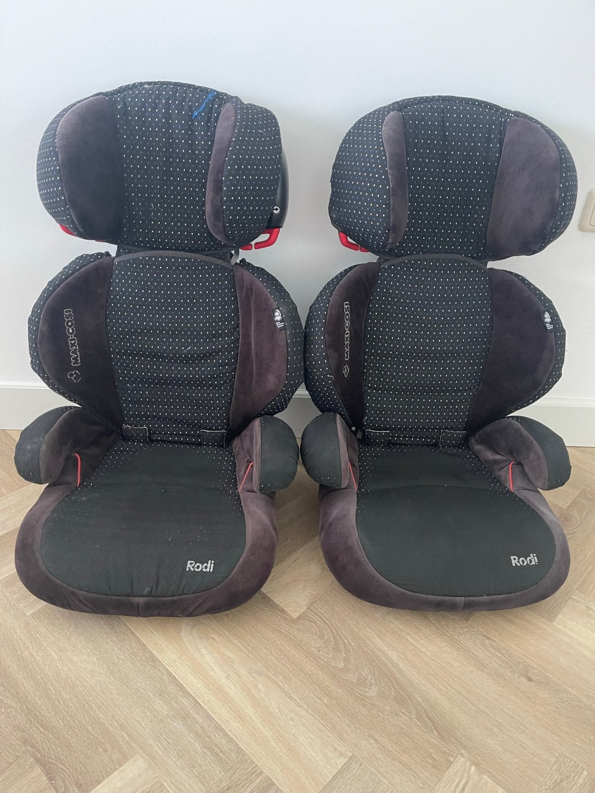 2 Maxi-Cosi Rodi autostoeltjes / zitverhogers, Ophalen, 15 t/m 36 kg, Afneembare rugleuning, Maxi-Cosi