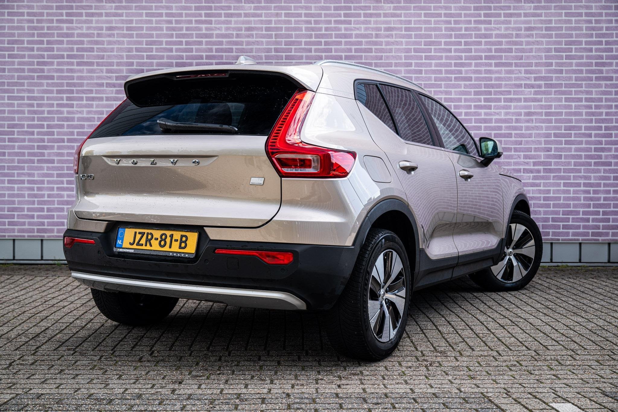 Foto 2 van Volvo XC40 1.5 T5 Plug-in Hybrid Core Bright | PHEV | Naviga