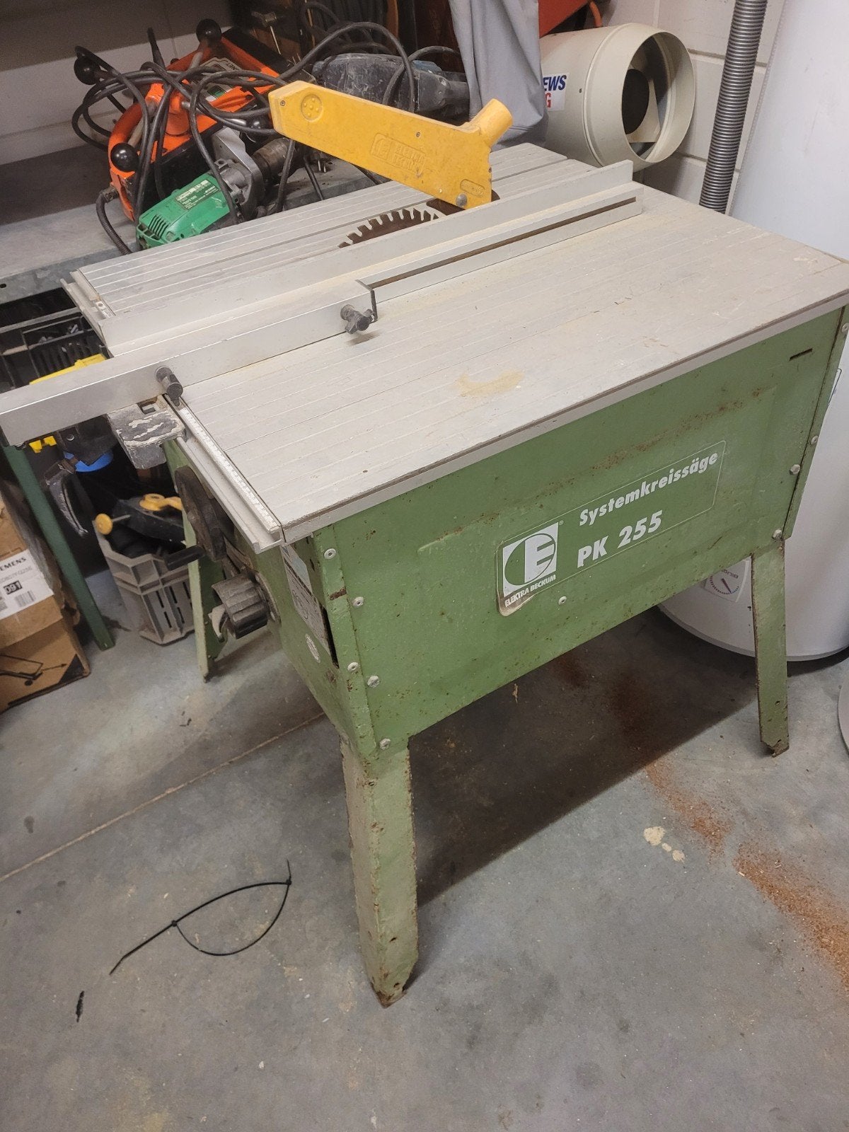 zaagtafel elektra beckum in goede staat, Doe-het-zelf en Verbouw, Gebruikt, Cirkelzaag, Ophalen of Verzenden, 30 tot 70 mm