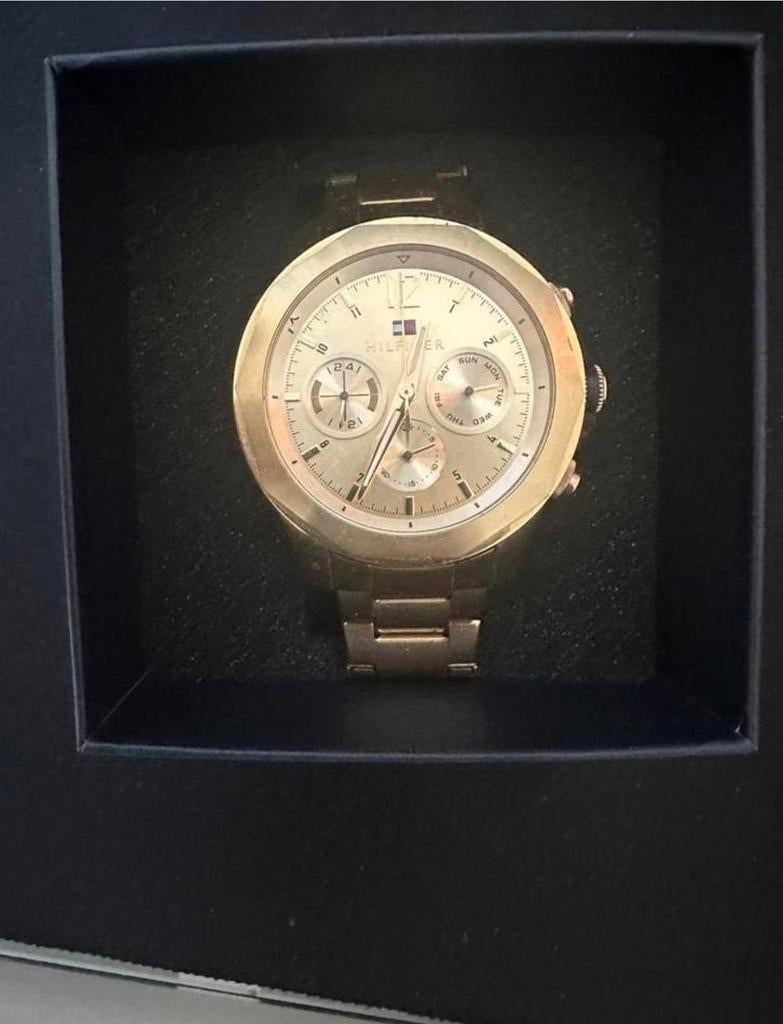Tommy Hilfiger horloge met doos, Ophalen of Verzenden, Zo goed als nieuw, Staal, Overige merken