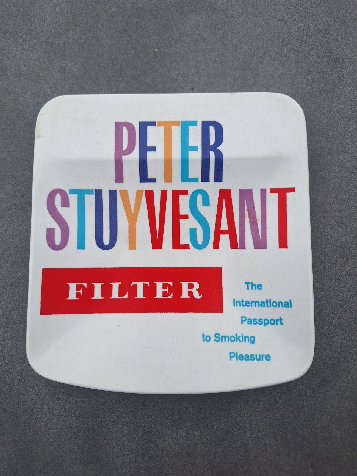 Peter Stuyvesant Filter Asbak - The International Pas, Verzamelen, Ophalen of Verzenden, Gebruikt, Asbak