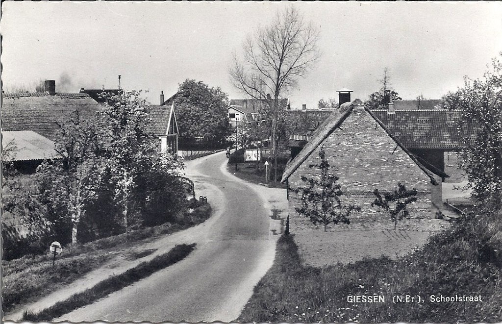 Giessen (N.Br) Schoolstraat 1965, Verzenden, 1960 tot 1980, Gelopen, Noord-Brabant
