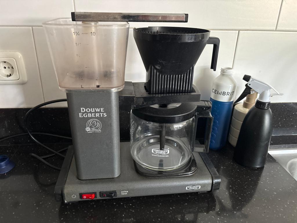 Moccamaster Technivorm Koffiemachine - Douwe Egberts, Ophalen, Gebruikt, 10 kopjes of meer, Koffiemachine