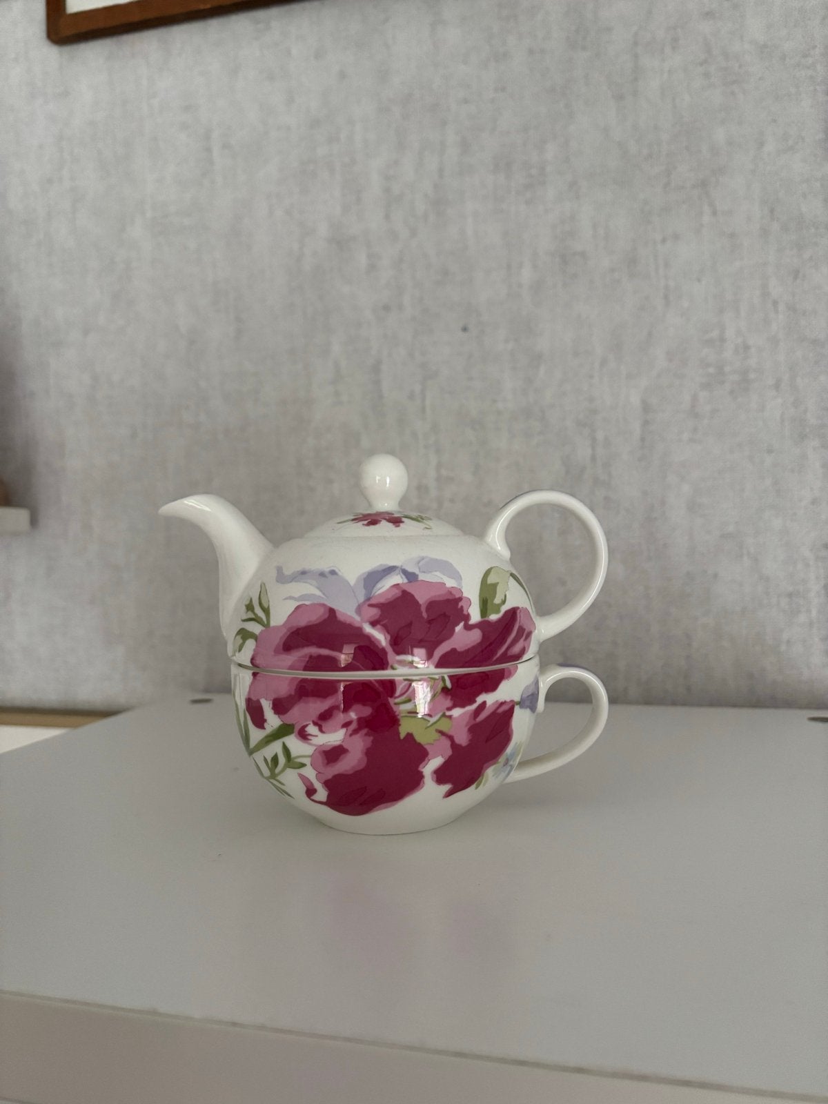 Laura Ashley Lily theepot met kopje porselein nieuwstaat, Huis en Inrichting, Overige merken, Klassiek, Nieuw, Ophalen of Verzenden
