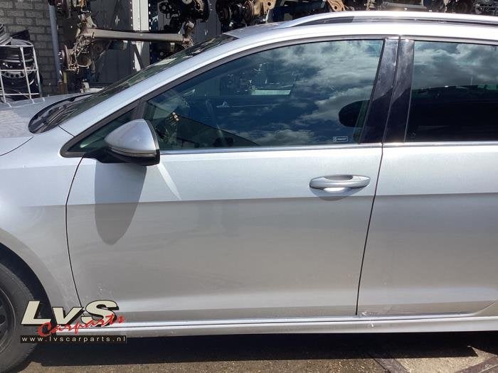 Portier 4Deurs links-voor van een Volkswagen Golf (LA7W), Auto-onderdelen, Carrosserie en Plaatwerk, Gebruikt, -, -, Ophalen of Verzenden