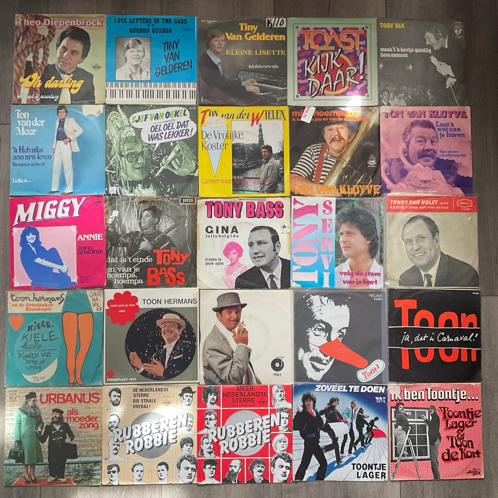 Partij met 25 stuks Nederlandstalige vinyl singles, Gebruikt, 7 inch, Ophalen of Verzenden, EP