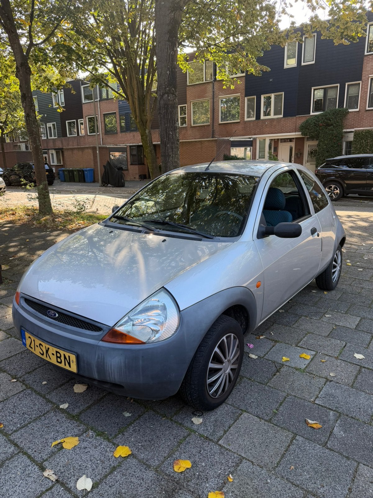 Ford Ka 1.3 I 44KW 2006 Grijs , lage kilometerstand, Auto's, Voorwielaandrijving, 1299 cc, 31 €/maand, 4 cilinders