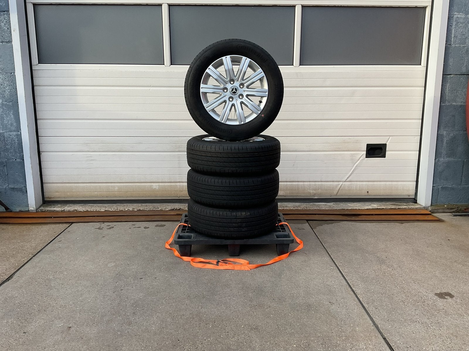 Origineel  Mercedes - Citan. Nieuw  Zomerset  205 - 60 - 16., Ophalen, 16 inch, Banden en Velgen, Nieuw