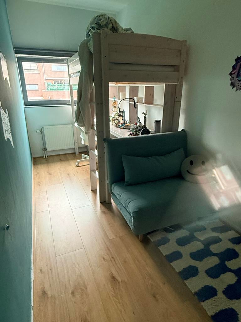 Slaapbankje, Huizen en Kamers