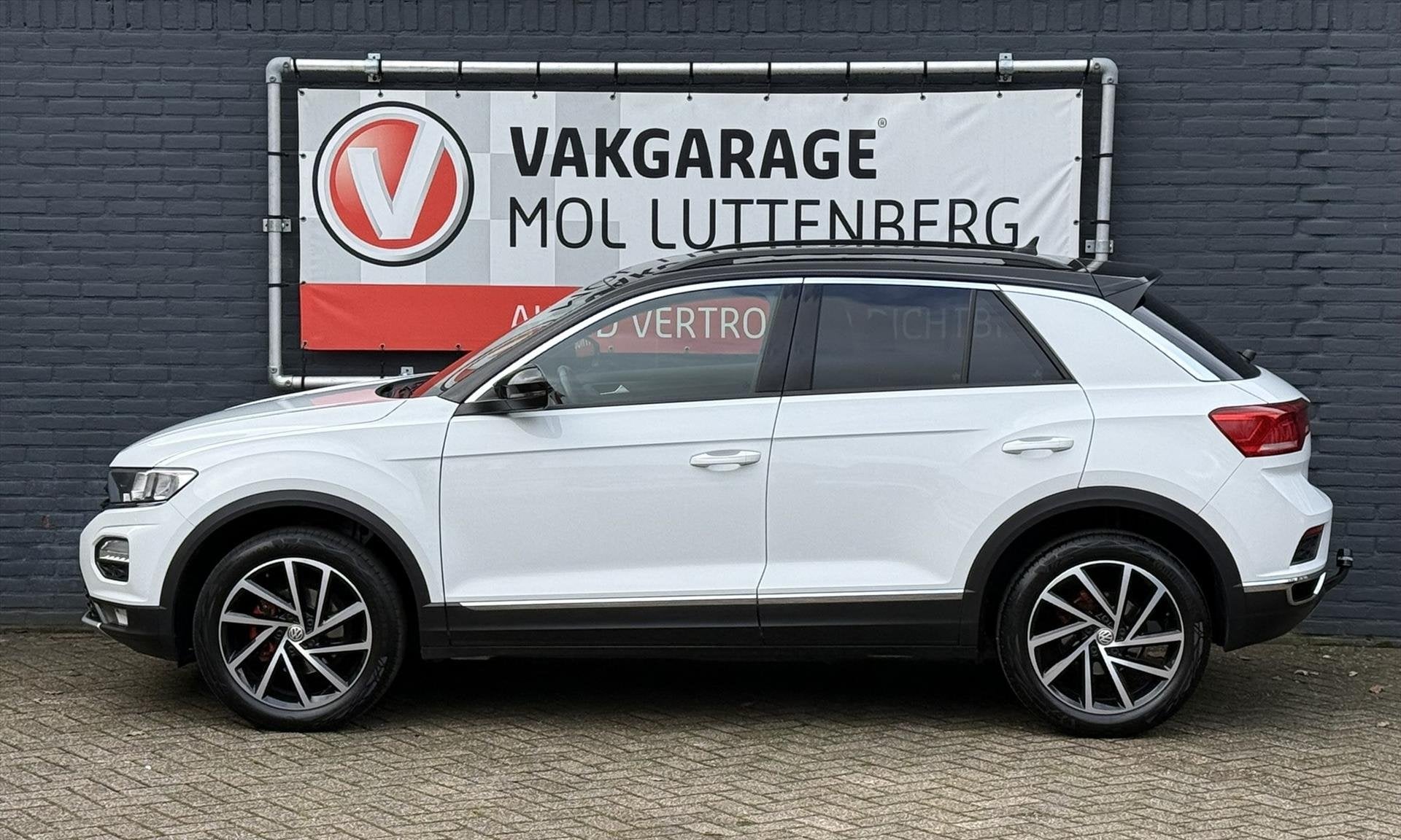 VOLKSWAGEN T-Roc 1.5 TSI 150pk 7-DSG T-Roc Style, STOELVERWA, Auto's, Stof, 4 cilinders, 150 pk, Bedrijf