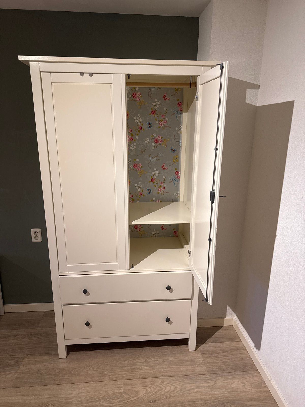 Witte Ikea kledingkast met lades, Gebruikt, Met lade(s), 150 tot 200 cm, Overige houtsoorten