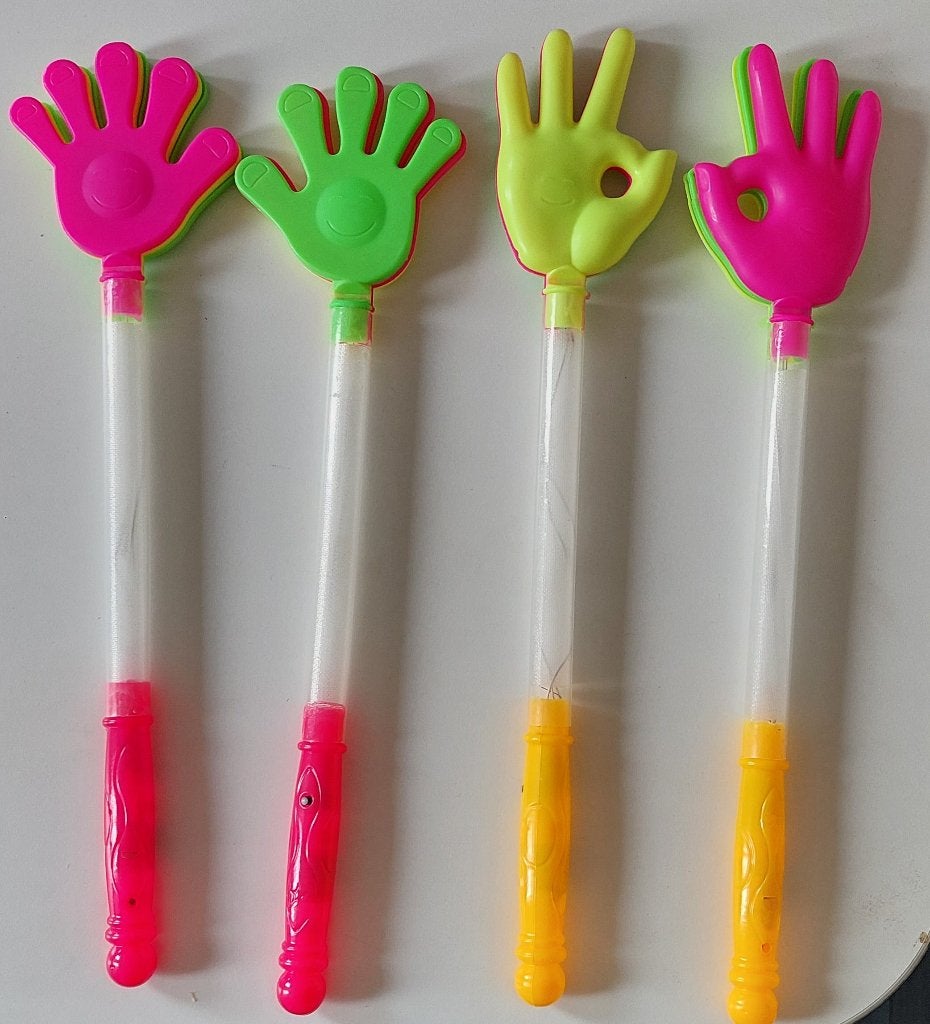 Carnavals 'klepperhandjes', Ophalen of Verzenden, Zo goed als nieuw