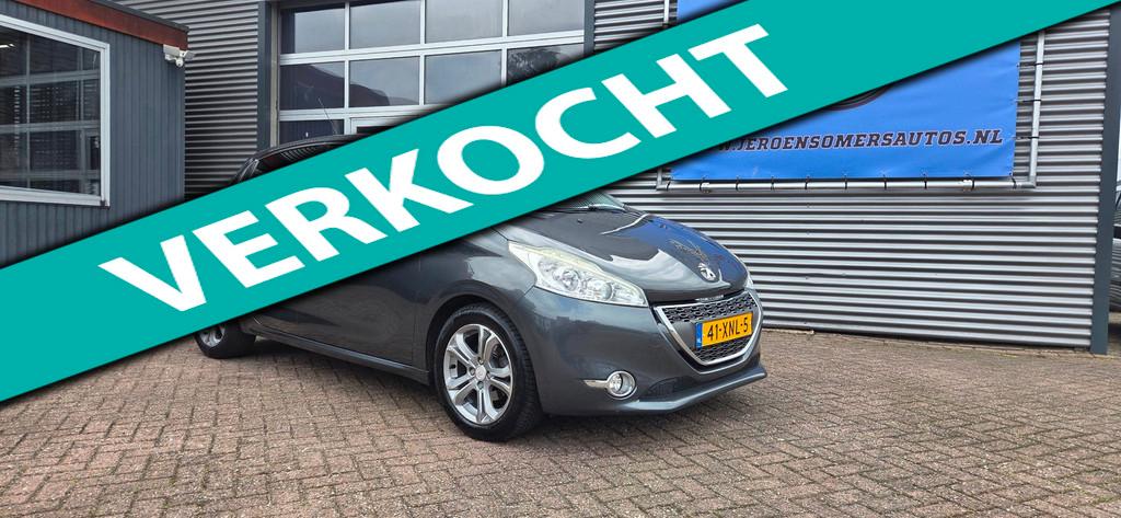 Peugeot 208 1.4 VTi Allure, Voorwielaandrijving, Euro 5, Stof, Zwart