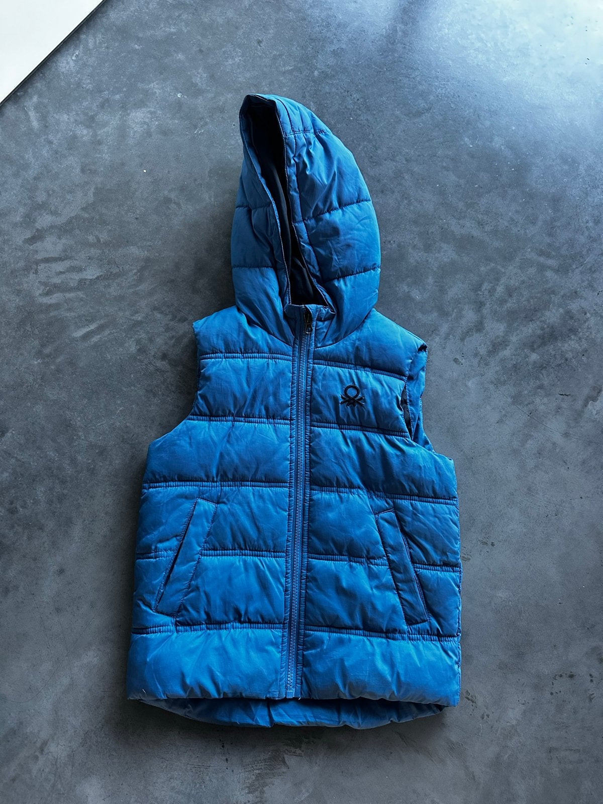 Benetton Bodywarmer Blauw Maat 140, Ophalen of Verzenden, Gebruikt, Jongen of Meisje, Overige typen