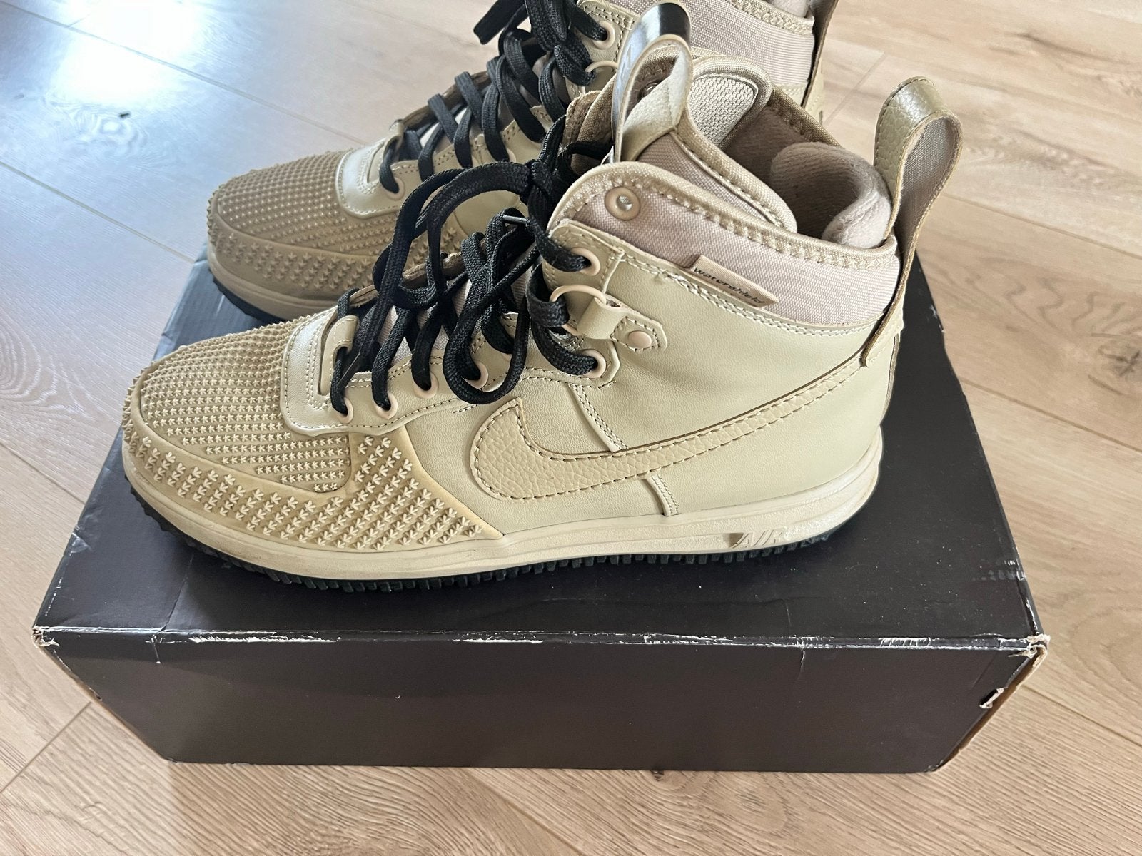 Nike Lunar Force Limestone 45 - Nieuwstaat, Kleding | Heren, Schoenen, Overige kleuren, Ophalen of Verzenden, Sneakers of Gympen