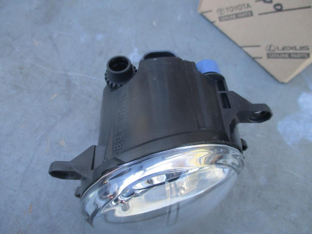rechter mistlamp toyota RAV 4, Auto-onderdelen, Ophalen, Nieuw, Toyota