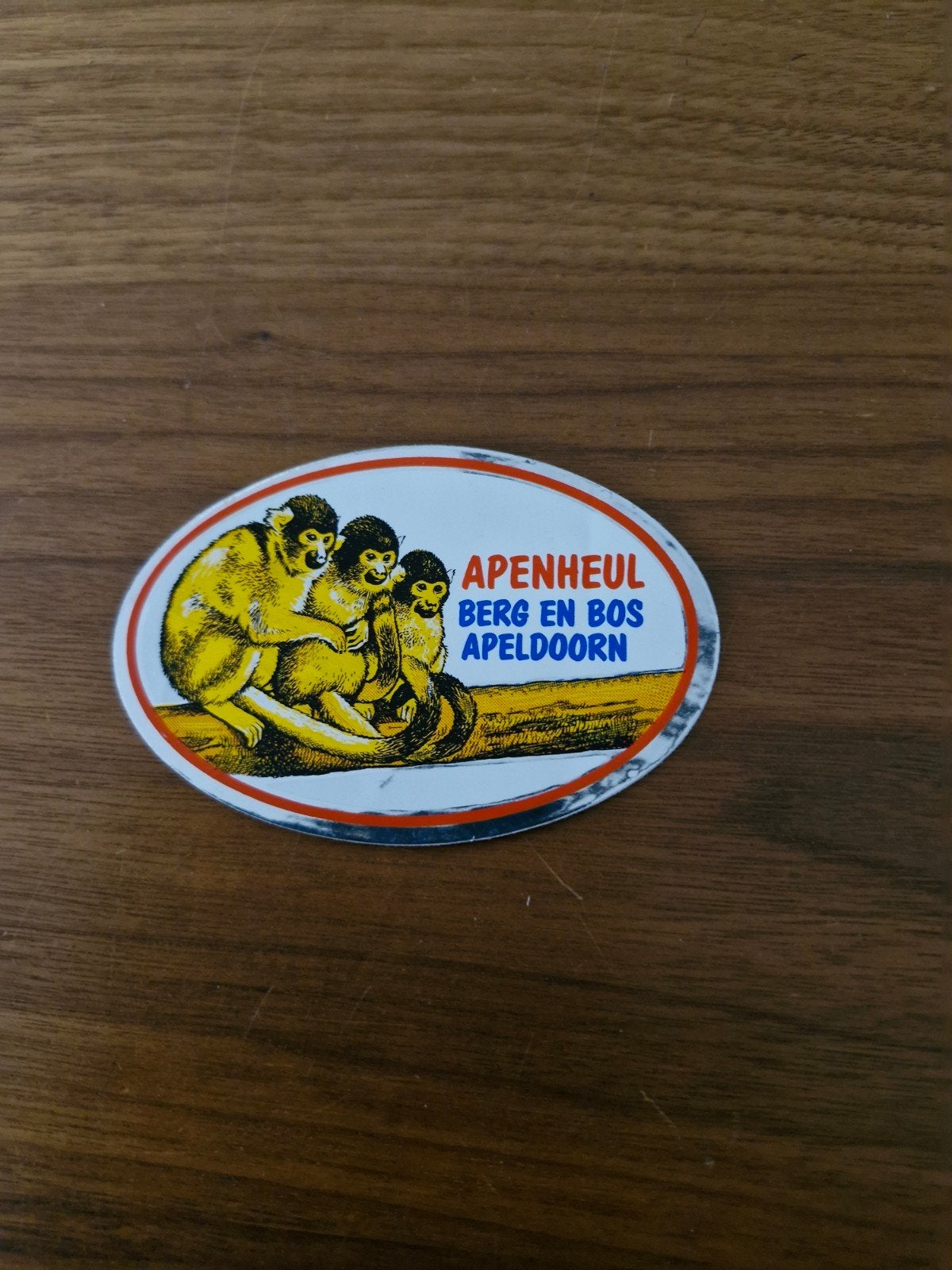 1064 Vintage Apenheul sticker 11 x 7 cm, Verzamelen, Ophalen of Verzenden, Gebruikt, Dier en Natuur
