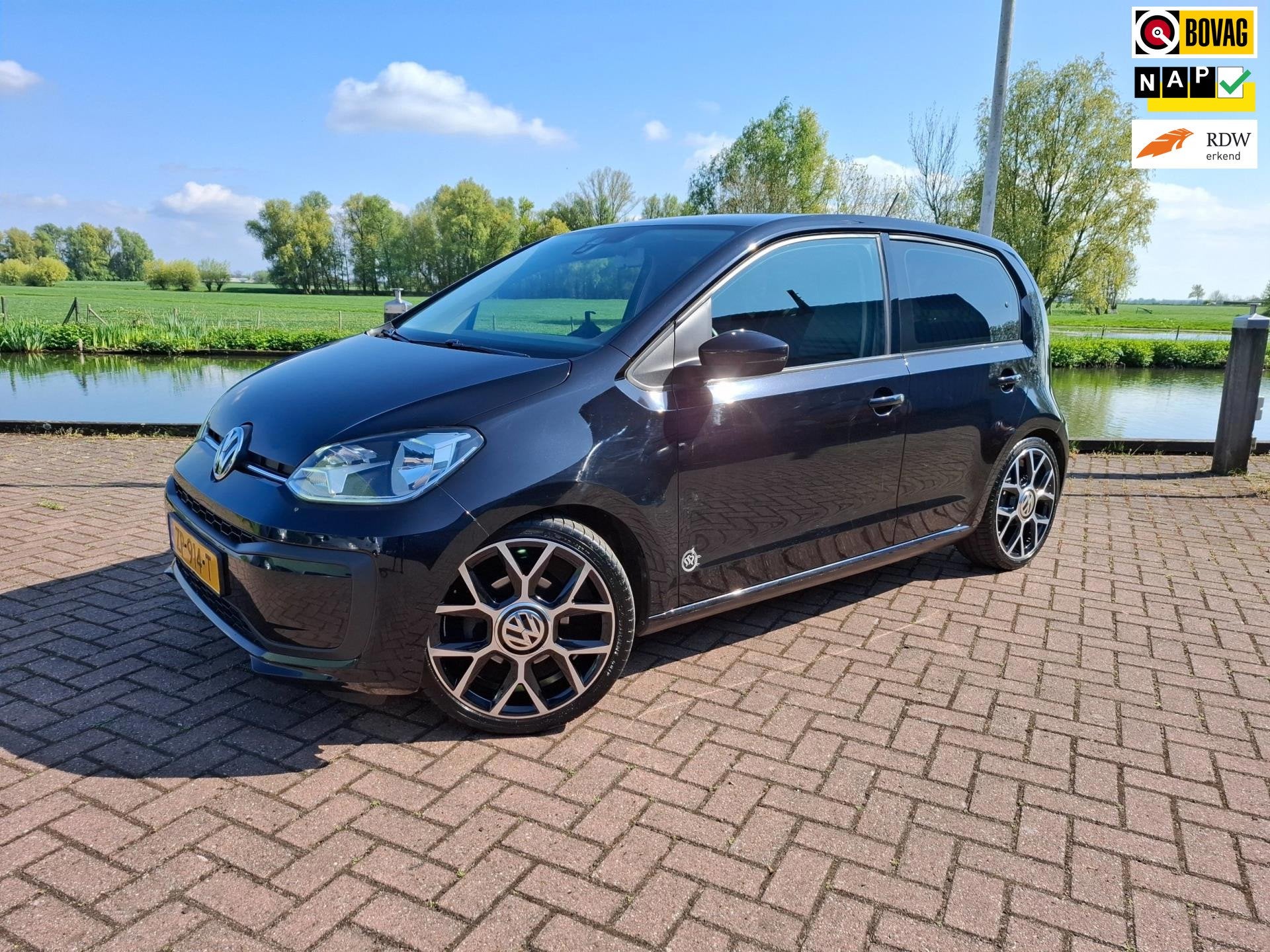 Volkswagen Up! 1.0 BMT move up! Airco GTi velgen Privacyglas, Voorwielaandrijving, Stof, Gebruikt, Zwart