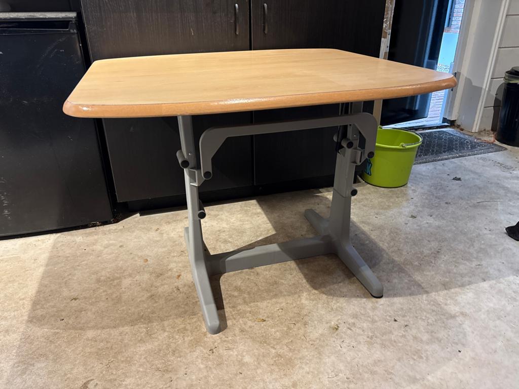 Verstelbare campingtafel, Ophalen, Gebruikt, Campingkast