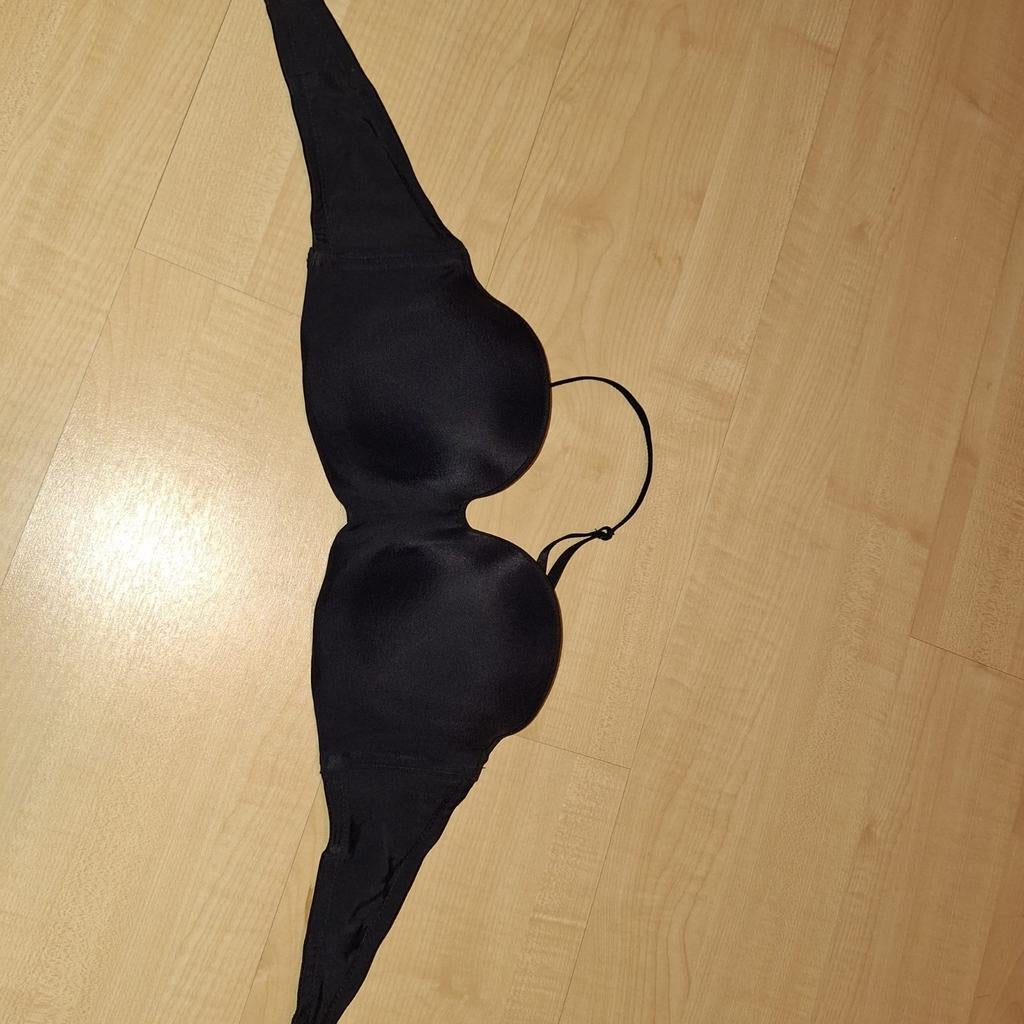 Bh 75 C gratis (alleen verzenden), Verzenden, Zwart, BH