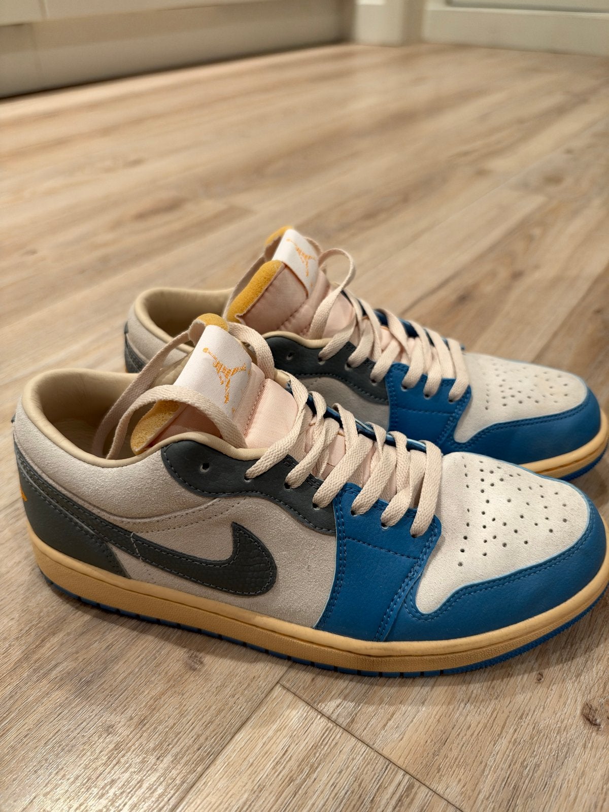 Nike Air Jordan 1 Low SE Craft - Maat 44 - Nieuw, Ophalen of Verzenden, Nieuw, Overige kleuren, Sneakers of Gympen